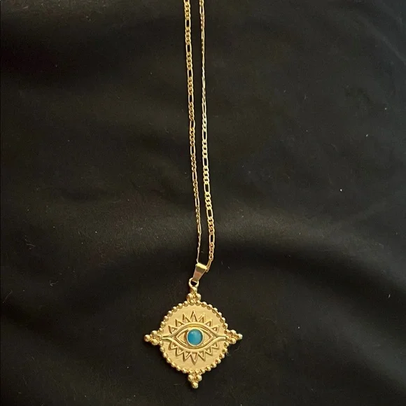 ⭐️ SALE ⭐️ Gold Evil Eye Pendant Necklace - Picture 6 of 6